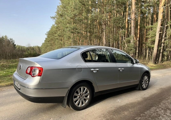 Volkswagen Passat cena 16000 przebieg: 327000, rok produkcji 2008 z Zamość małe 137